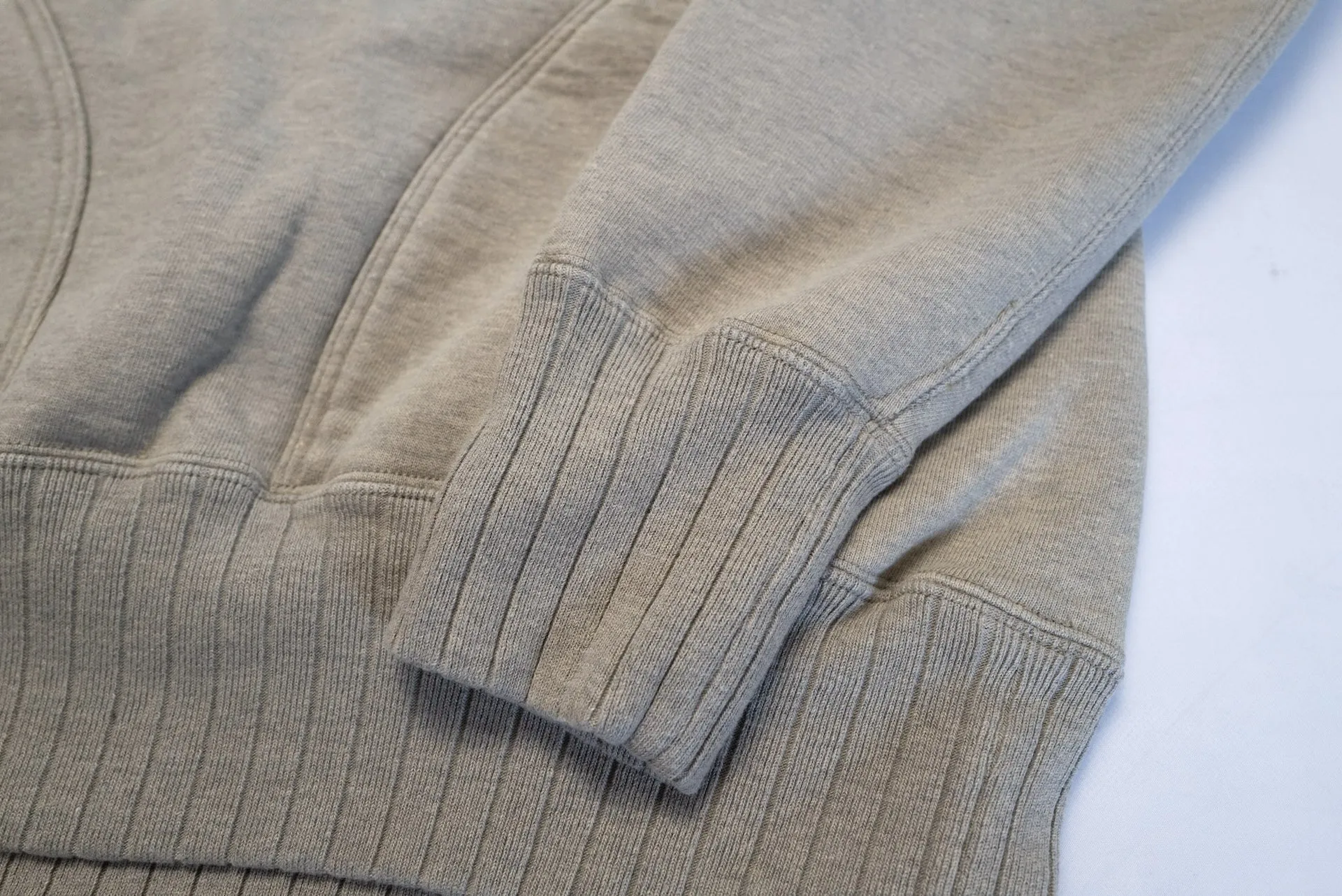 Studio D'Artisan 12oz 'Suvin Gold' Loopwheeled Pull Over (Heather Grey)