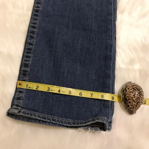 Sz 29 True Religion Boot Cut Jeans.   💃🏽
