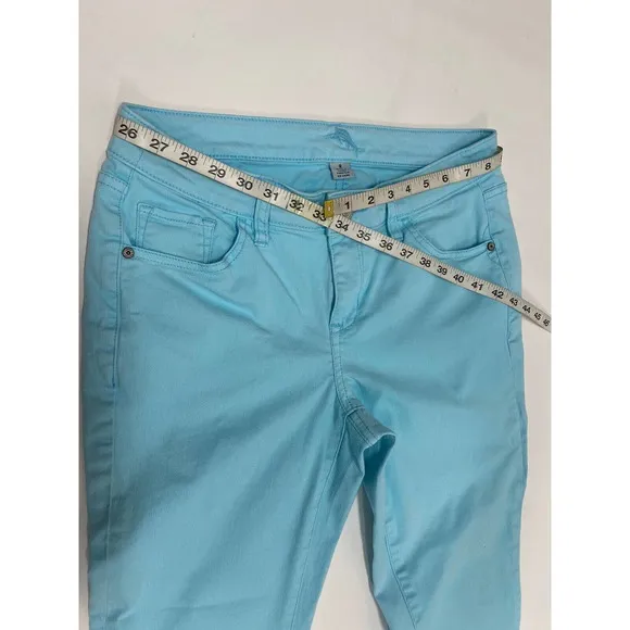 TOMMY BAHAMA WOMANS Medium RISE ANKLE JEANS SIZE 8