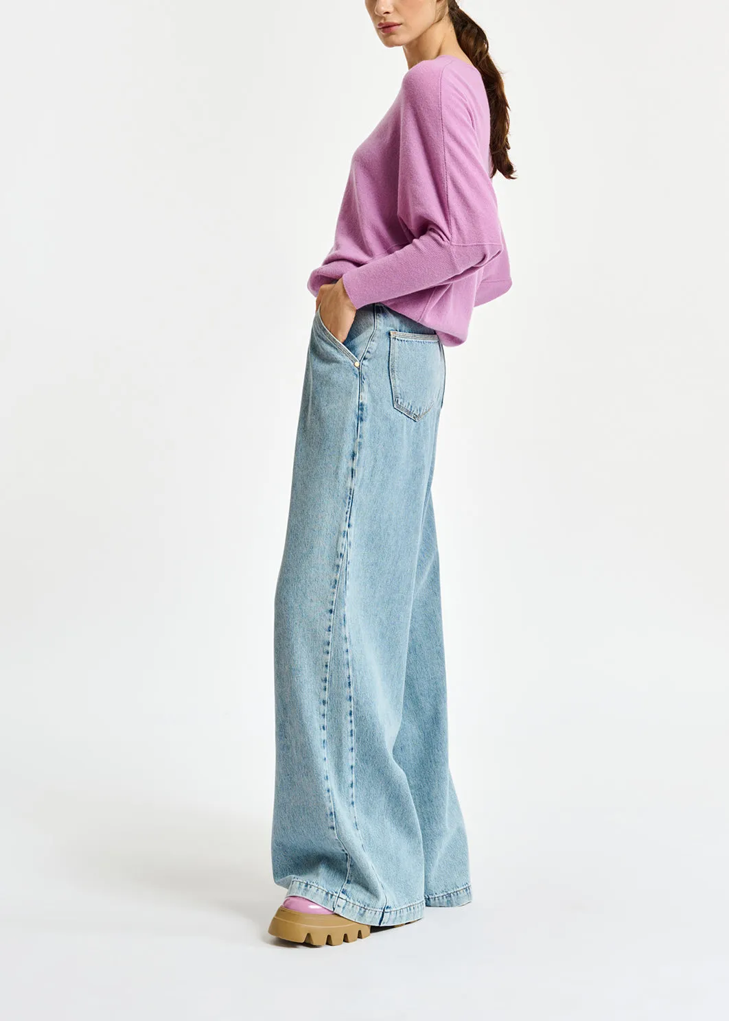 Wide-leg blue jeans
