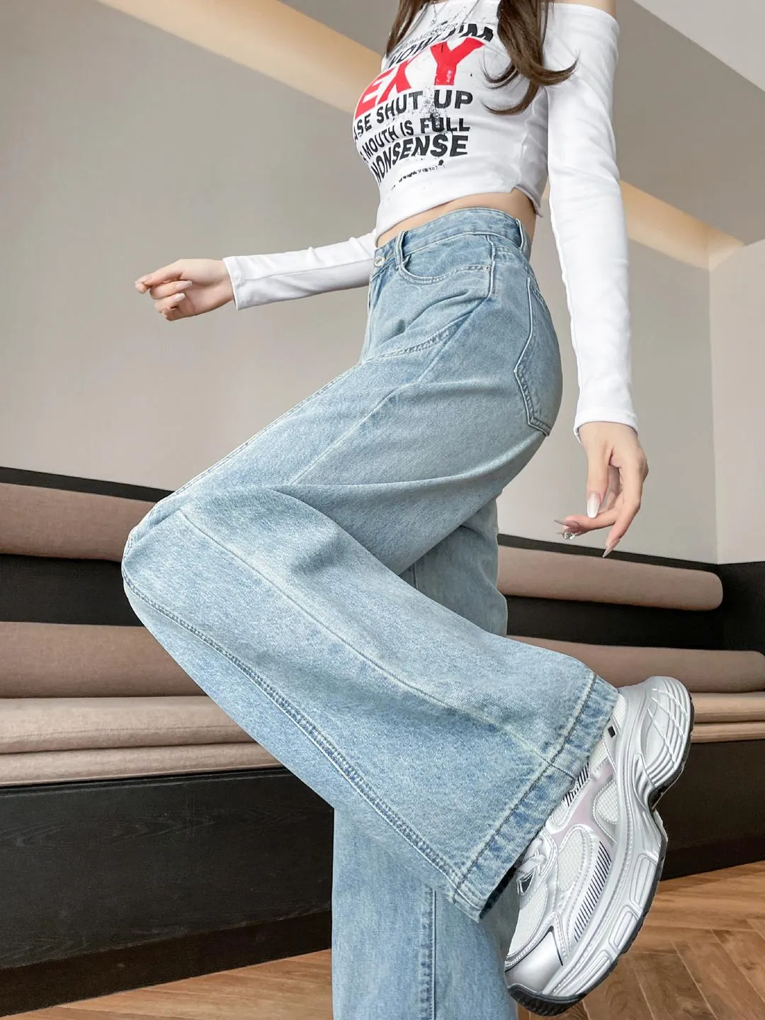Women's Durable Loose-Fit Straight Leg Jean for Ultimate Comfort