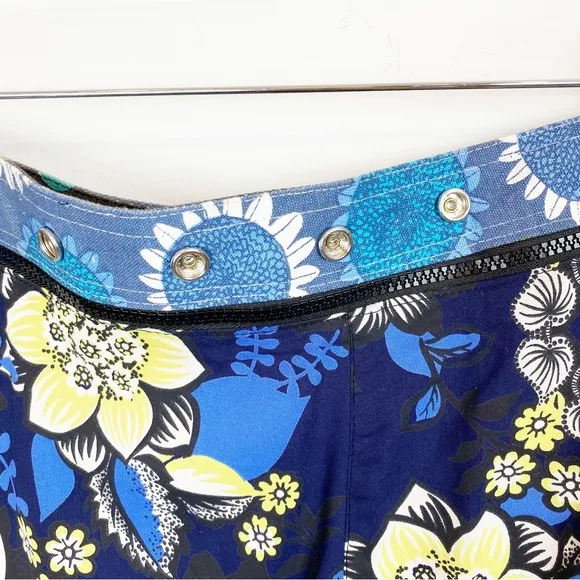 Zand Amsterdam | Unisex Reversible Floral Print Utility Skirt